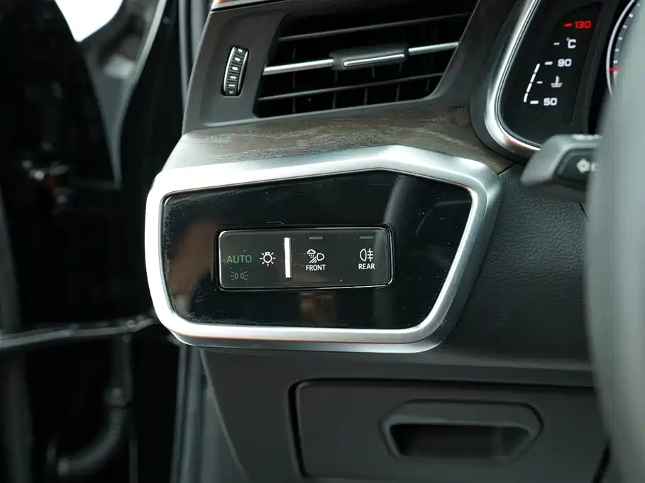 Audi A6L 2019 45 TFSI quattro Exclusive Elegance фото 10