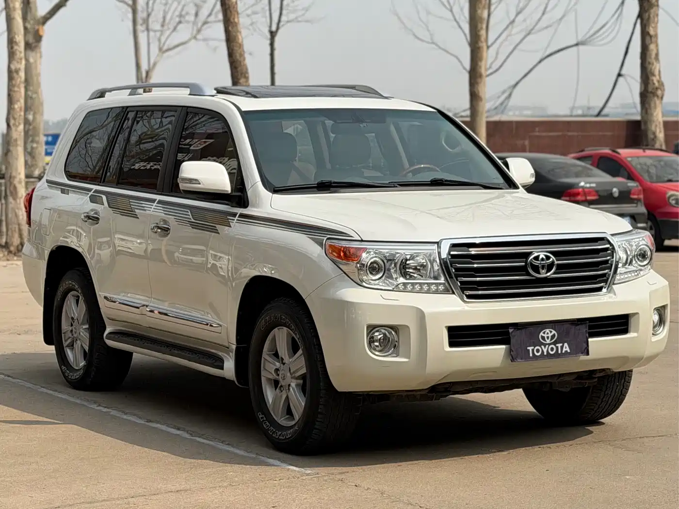 Toyota Land Cruiser (Import) фото 3
