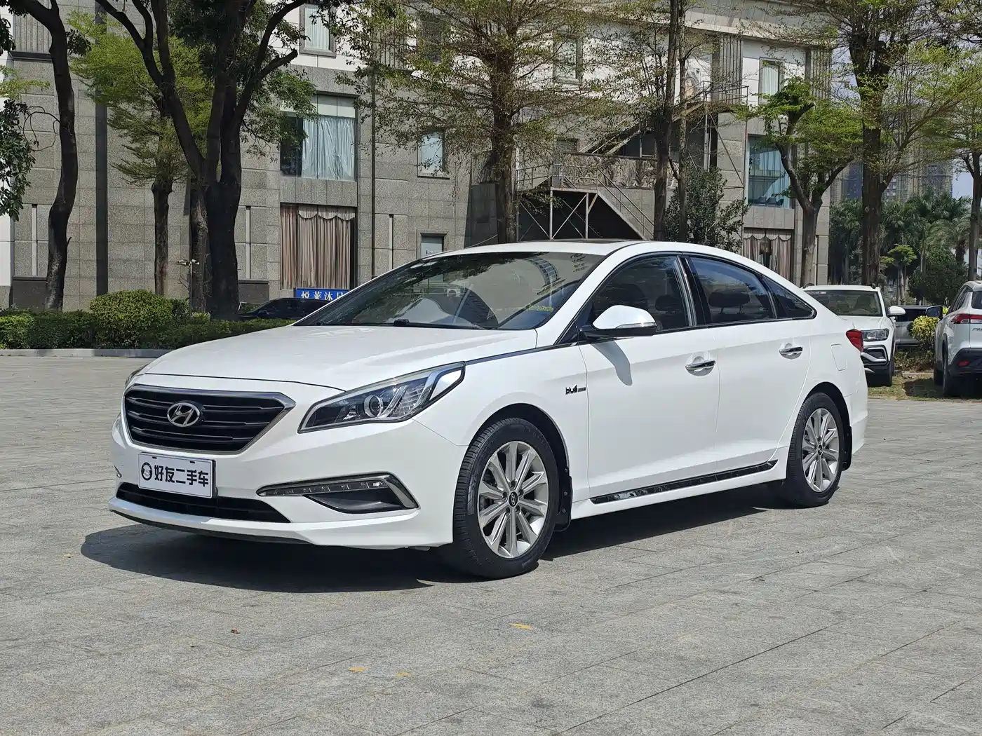 HYUNDAI SONATA