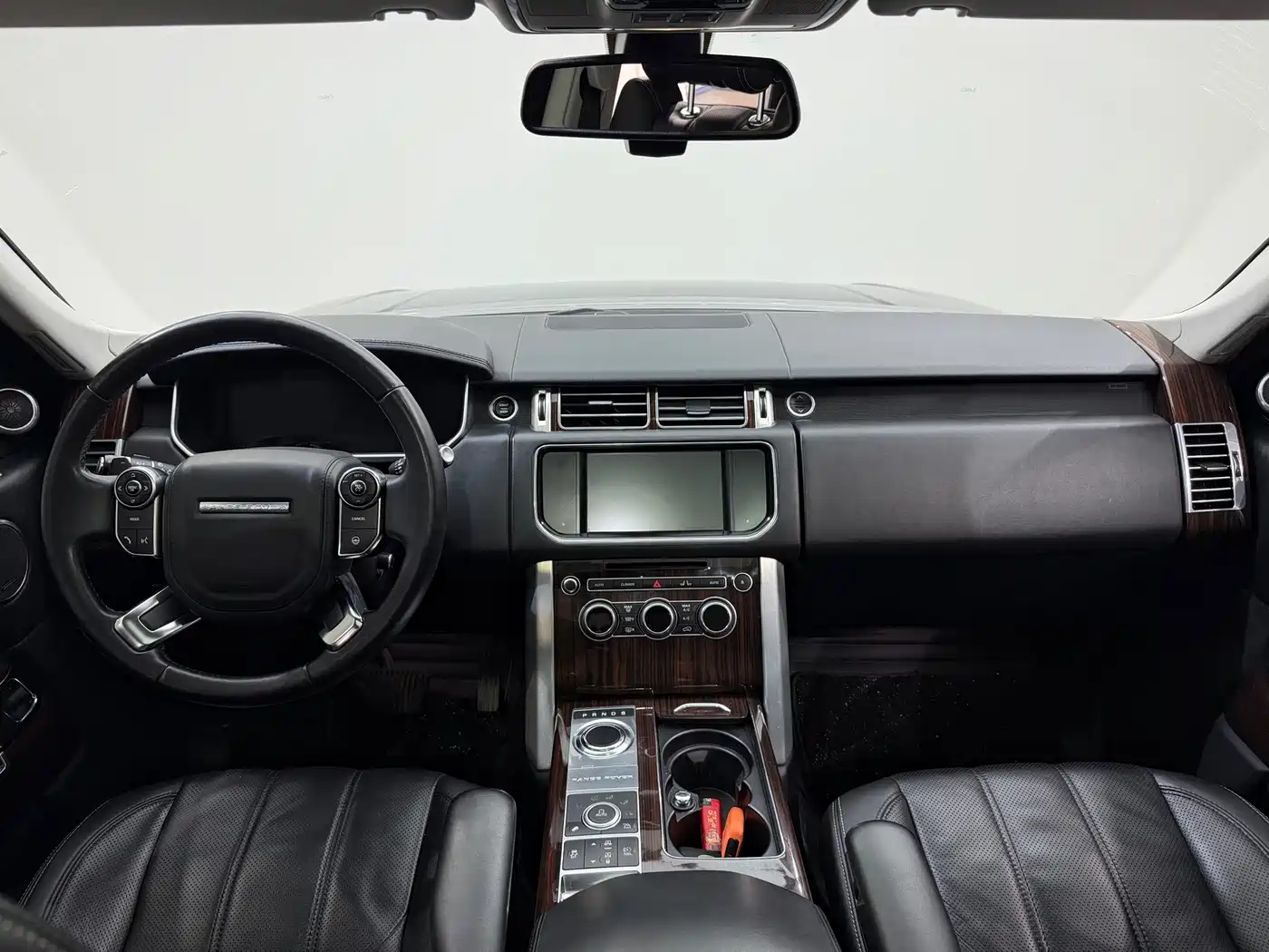 Photo 6 - Land Rover Range Rover