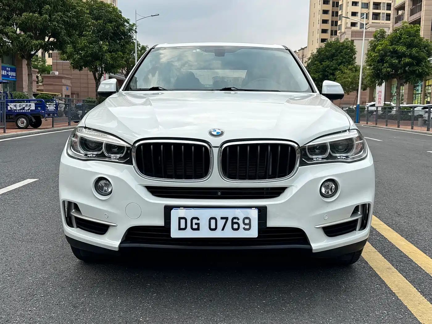 BMW X5 (Import) 2018 xDrive35i Elegant Model фото 2