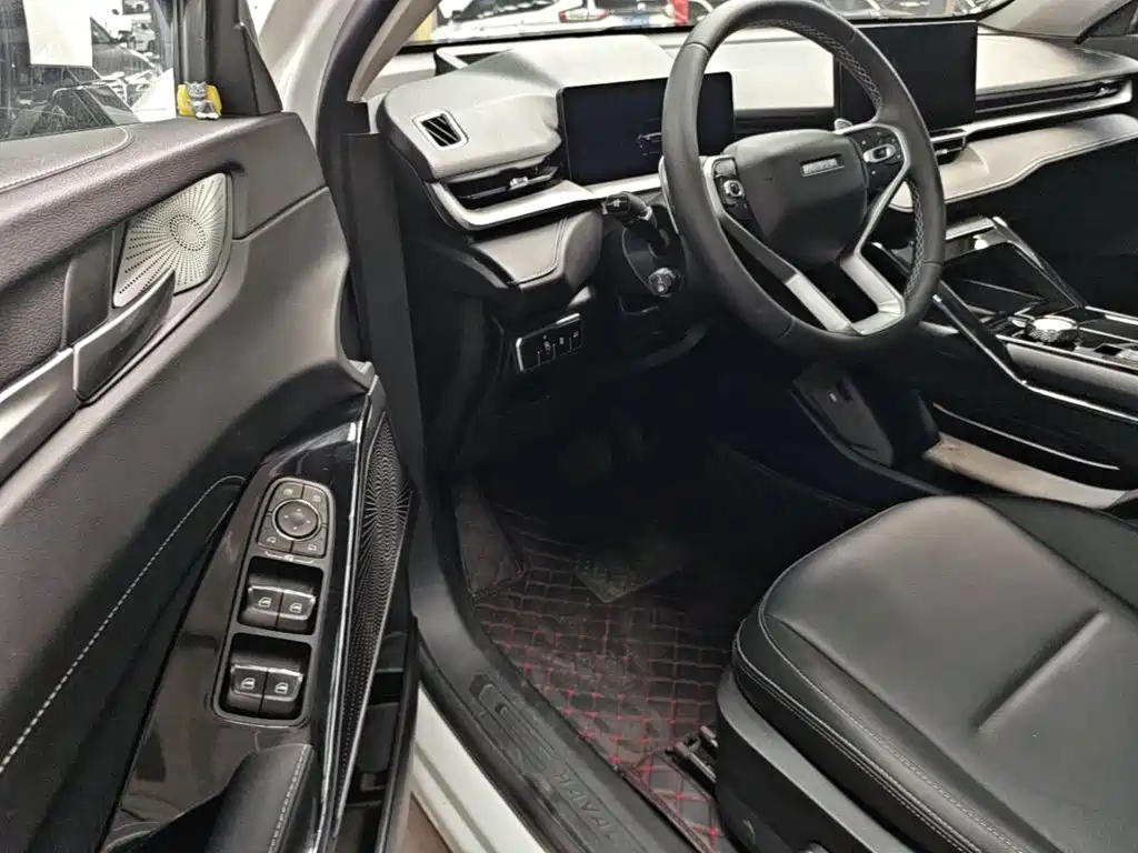 Фото 15 - Haval H6
