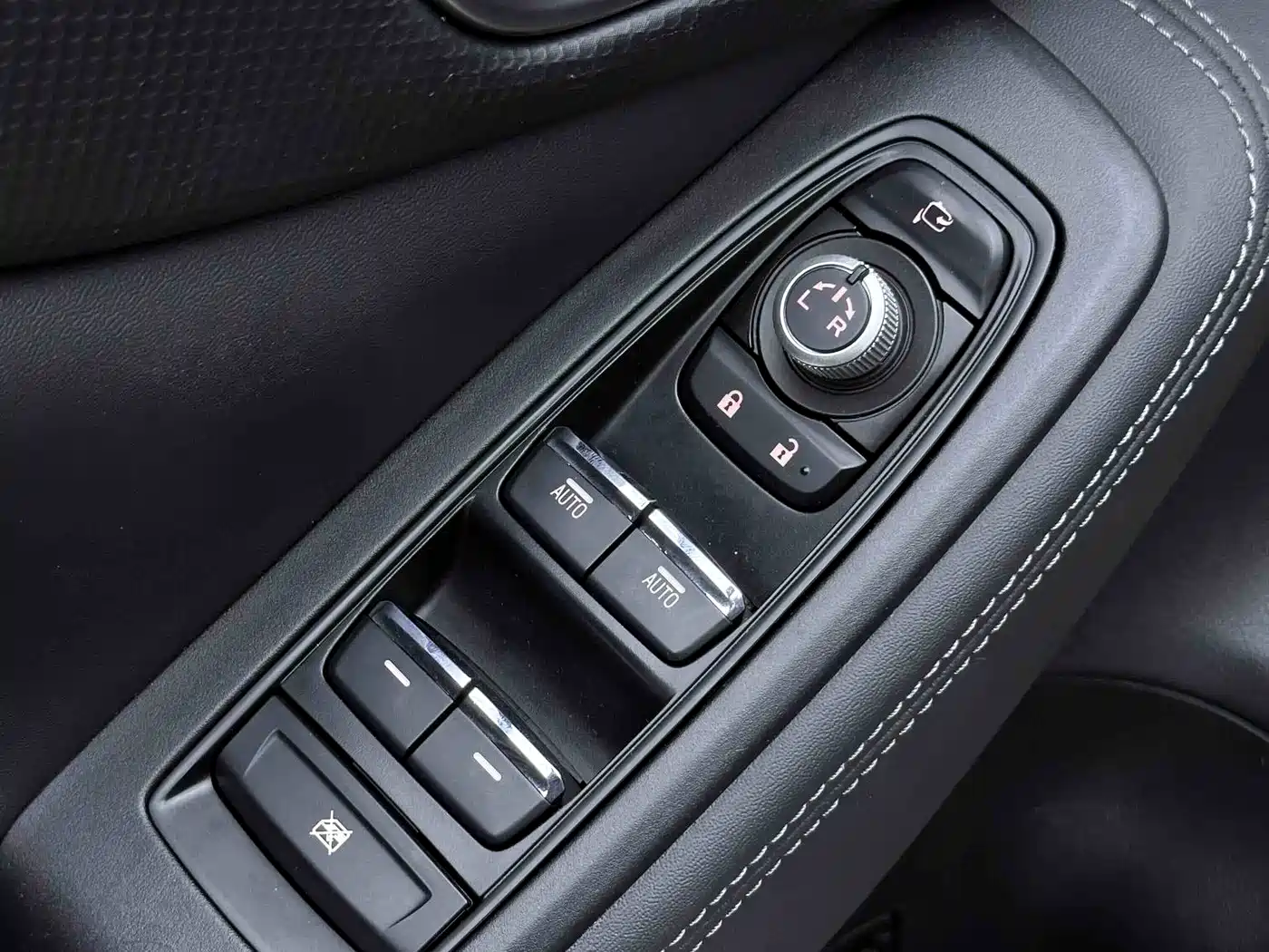 Subaru Forester 2019 2.0i Luxury Edition EyeSight фото 8