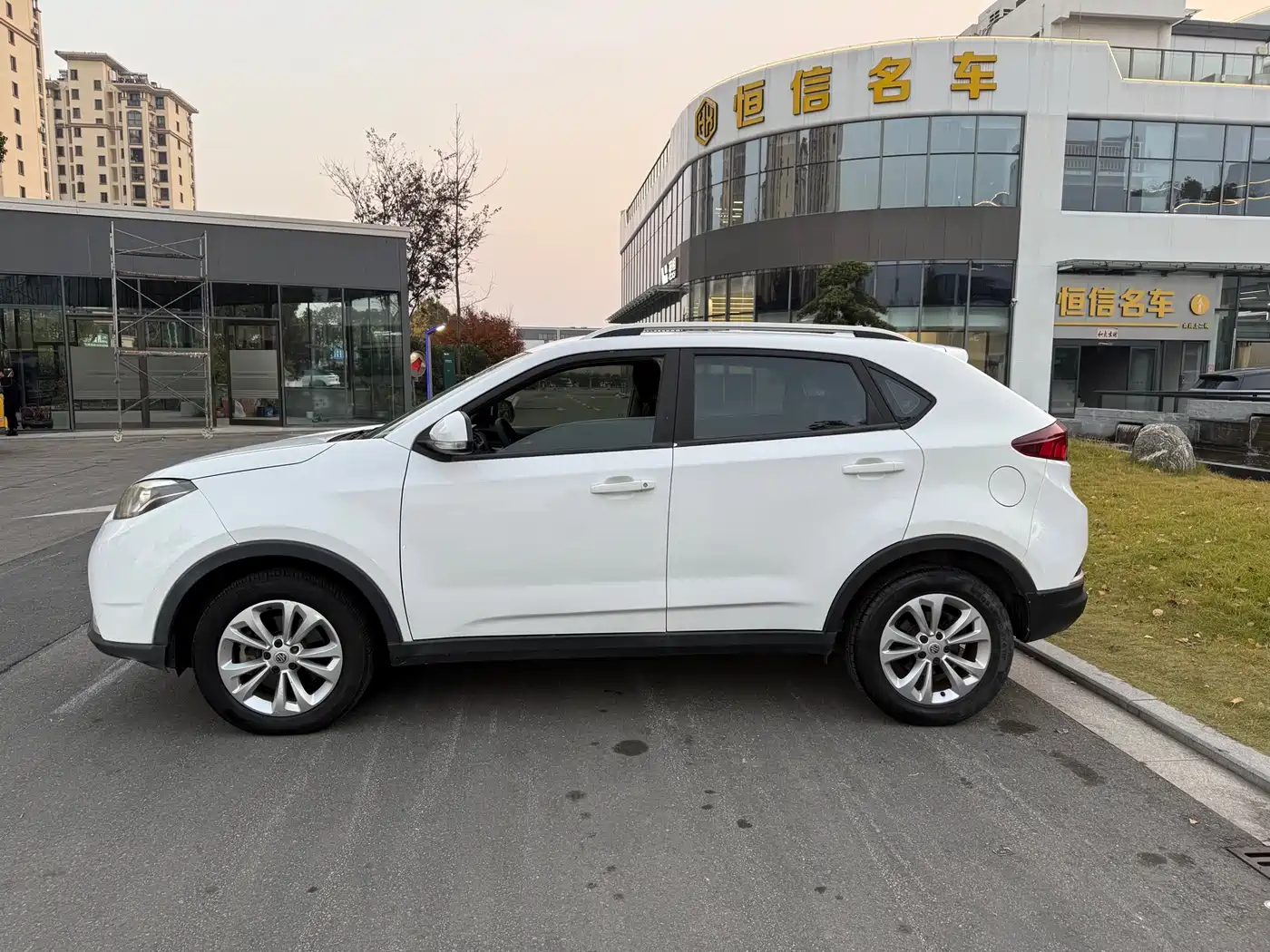 MG Roewe RX5 2016 2016 1.5TGI Manual Value Edition