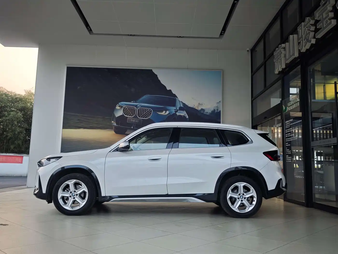 BMW X1 2023 sDrive20Li X Design Package фото 3