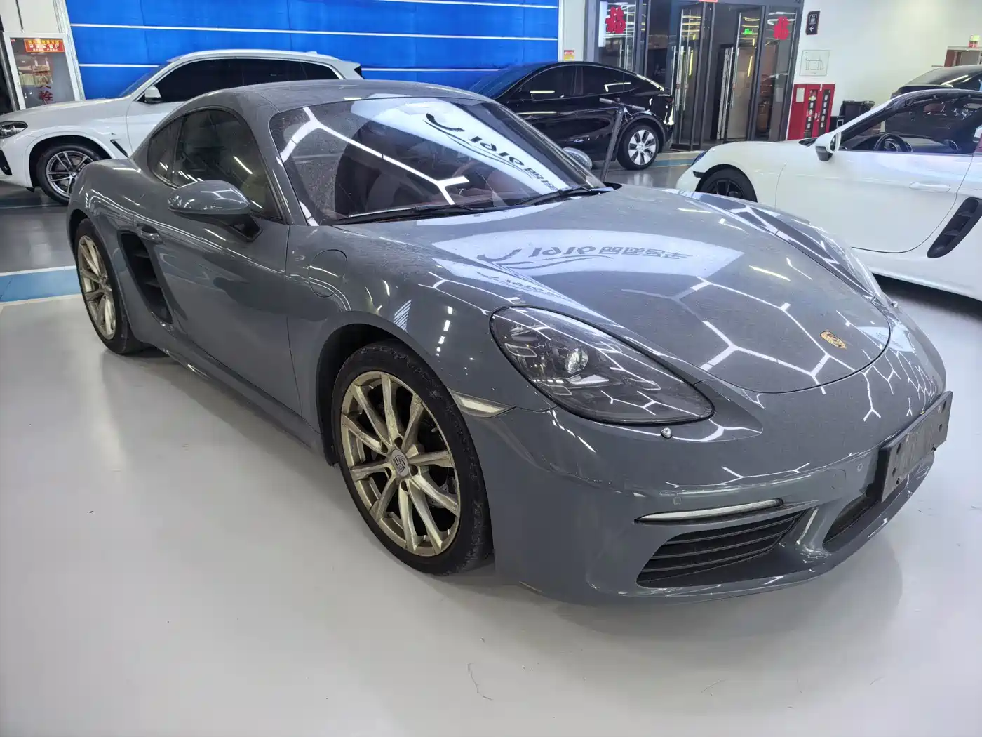 Фото 3 - Porsche 718
