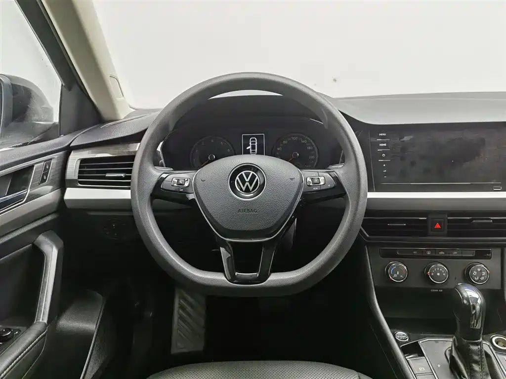 Volkswagen Lavida 2021 1.5L Auto Comfort Edition фото 11