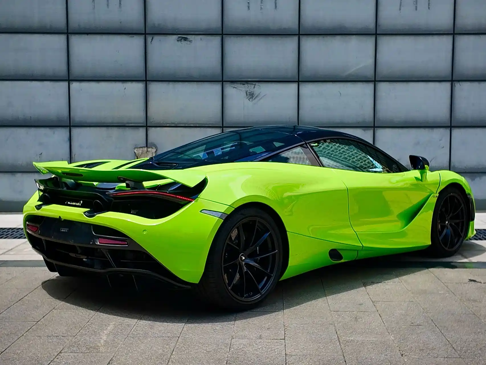 Photo 6 - McLaren 720S