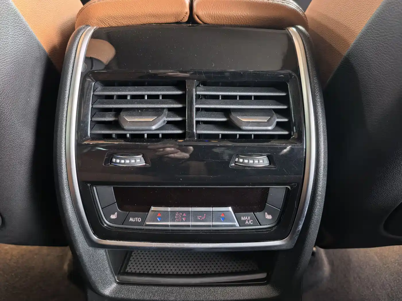 BMW X7 2019 xDrive40i Exclusive M Sport Package фото 24