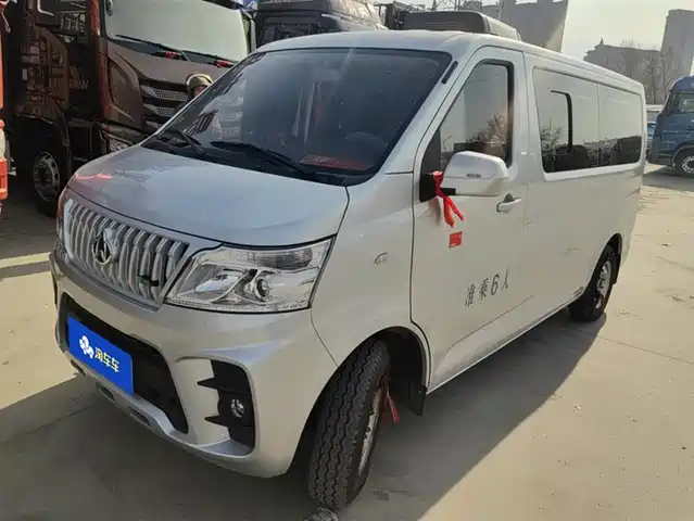 Changan Kaicheng Changan Ruixing M60 2025 1.6L CNG 120L Tank Comfort Bus 6-Seater