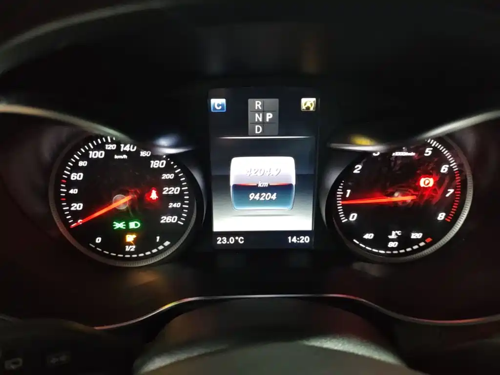 Фото 12 - Mercedes-Benz GLC