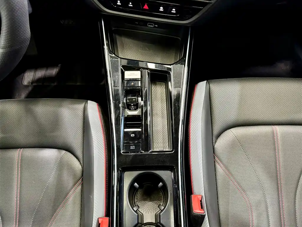 Volkswagen Lamando 2025 Model Year Lamando L 280TSI DSG Cool & Spicy PLUS Edition фото 21