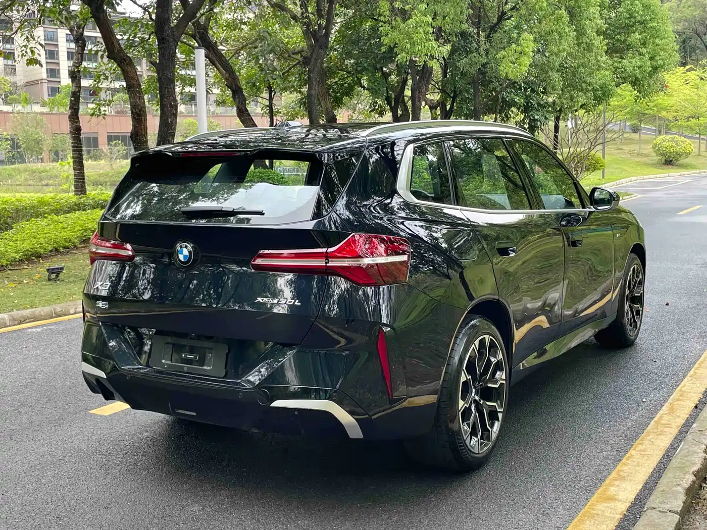 BMW X3 2025 xDrive30L Premium M Sport Package фото 8