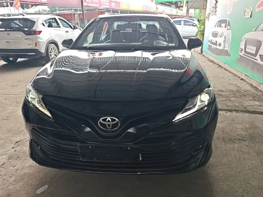 Photo 3 - Toyota Camry
