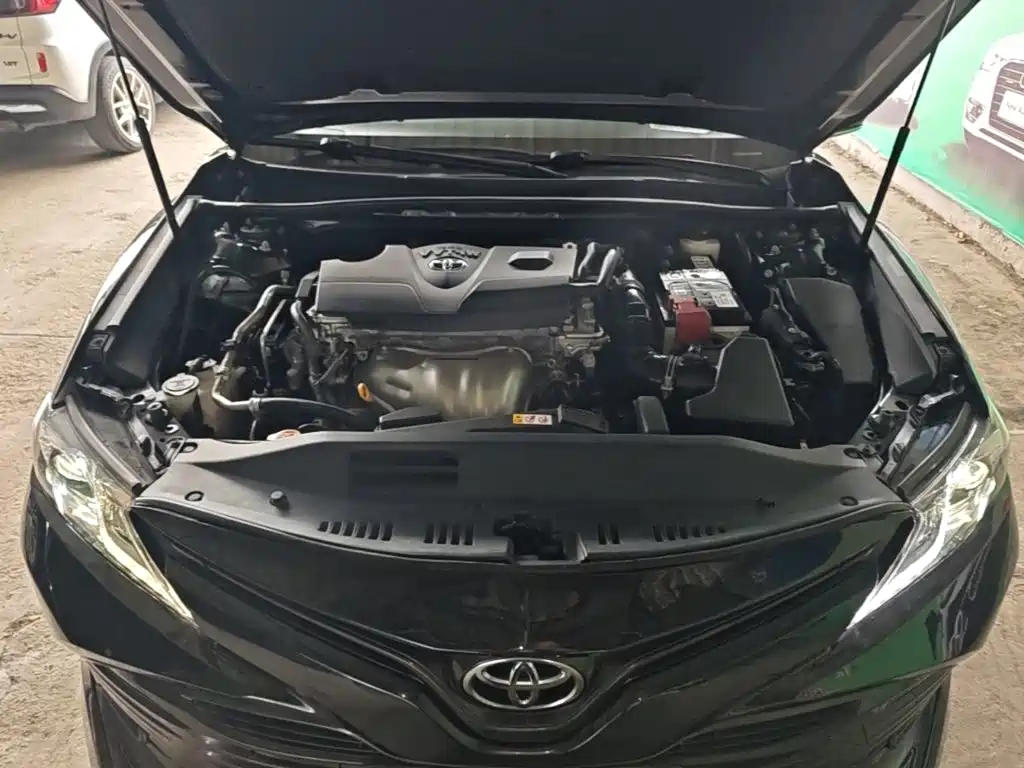 Photo 20 - Toyota Camry