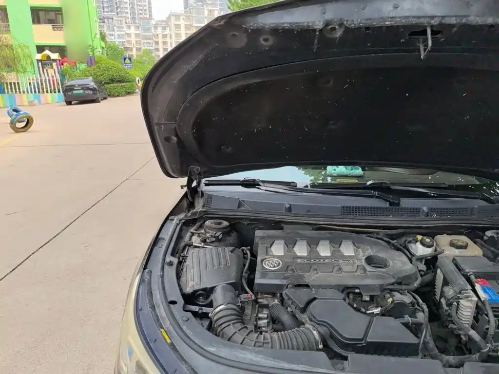 Фото 21 - Buick LaCrosse