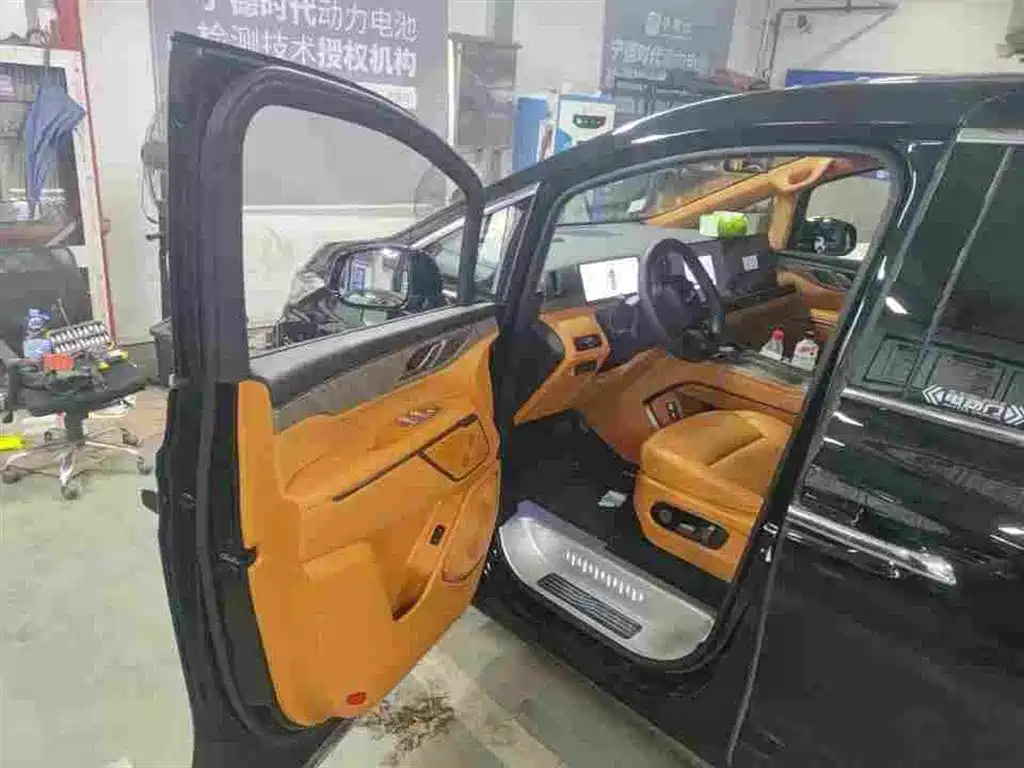 WEY Alpine 2026 2025 AWD Alpine 8