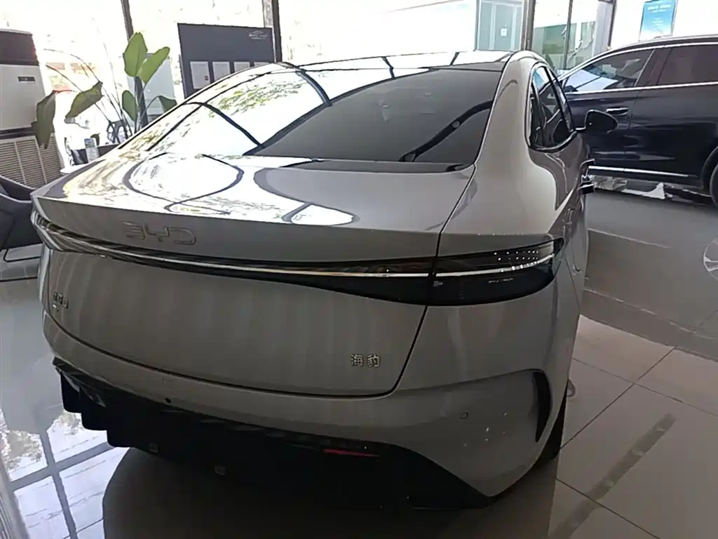 BYD Seal 2025 650 Long Range фото 6