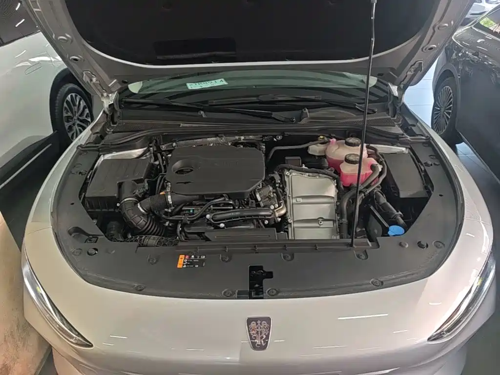 Roewe D7 2026 2025 DMH 125km World Champion Edition