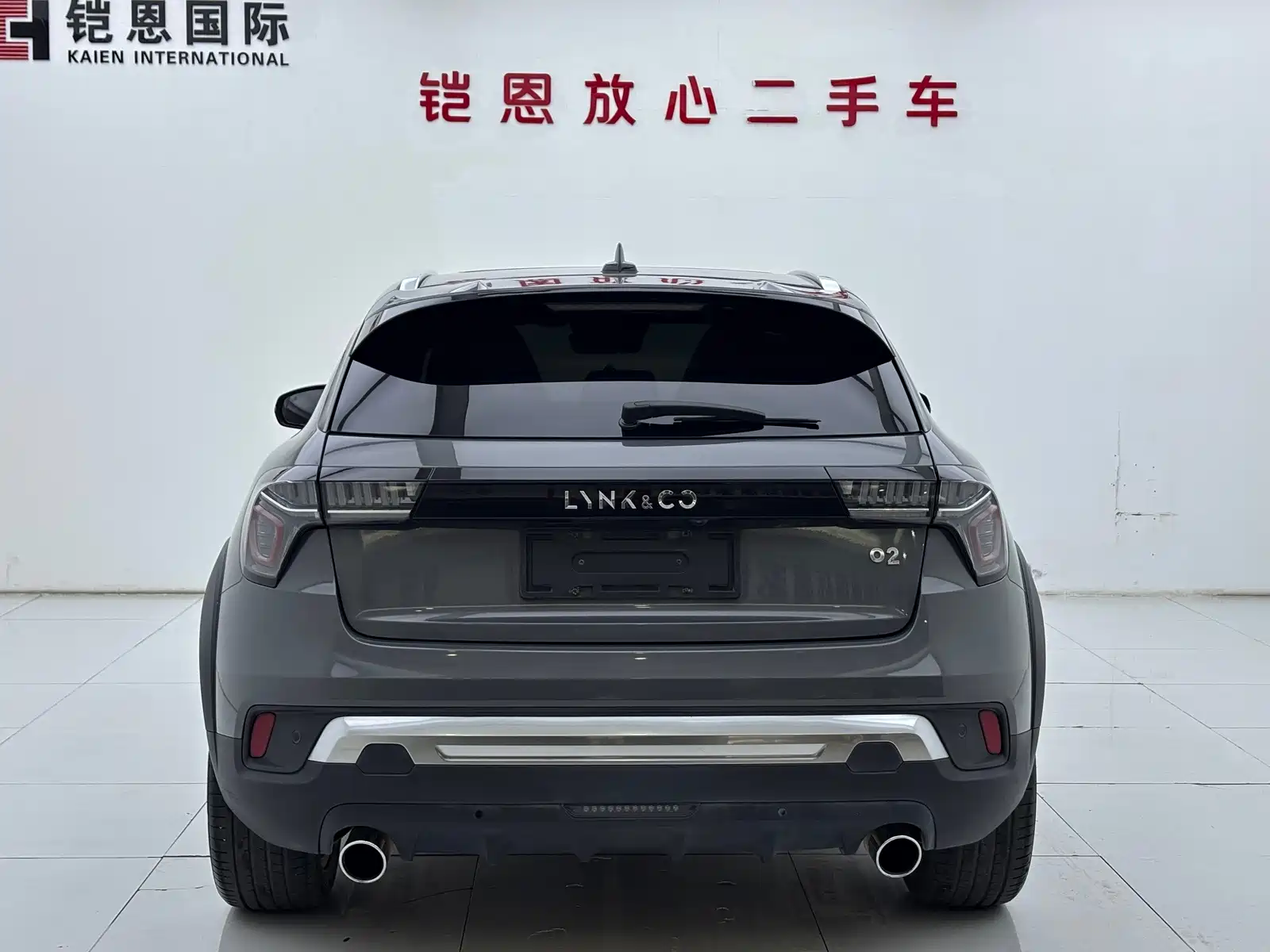 Photo 11 - Lynk & Co 02