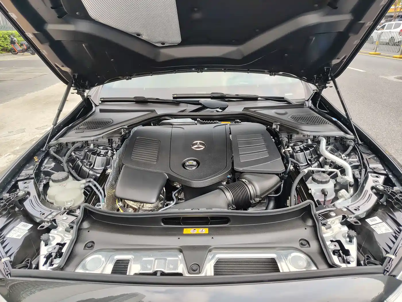 Mercedes-Benz E-Class 2025 E 300 L Fashion фото 21