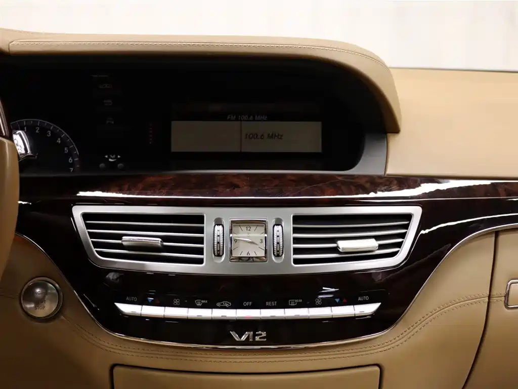 Mercedes-Benz S-Class 2012 S 600 L Grand Edition фото 13