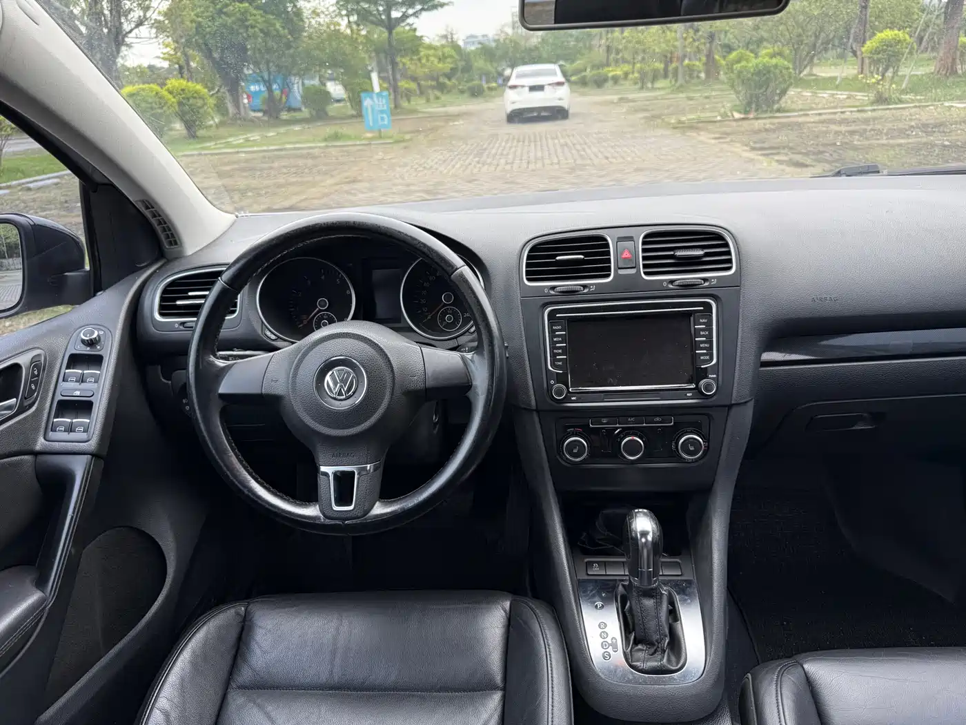 Volkswagen Golf 2012 1.4TSI Automatic Comfort фото 14