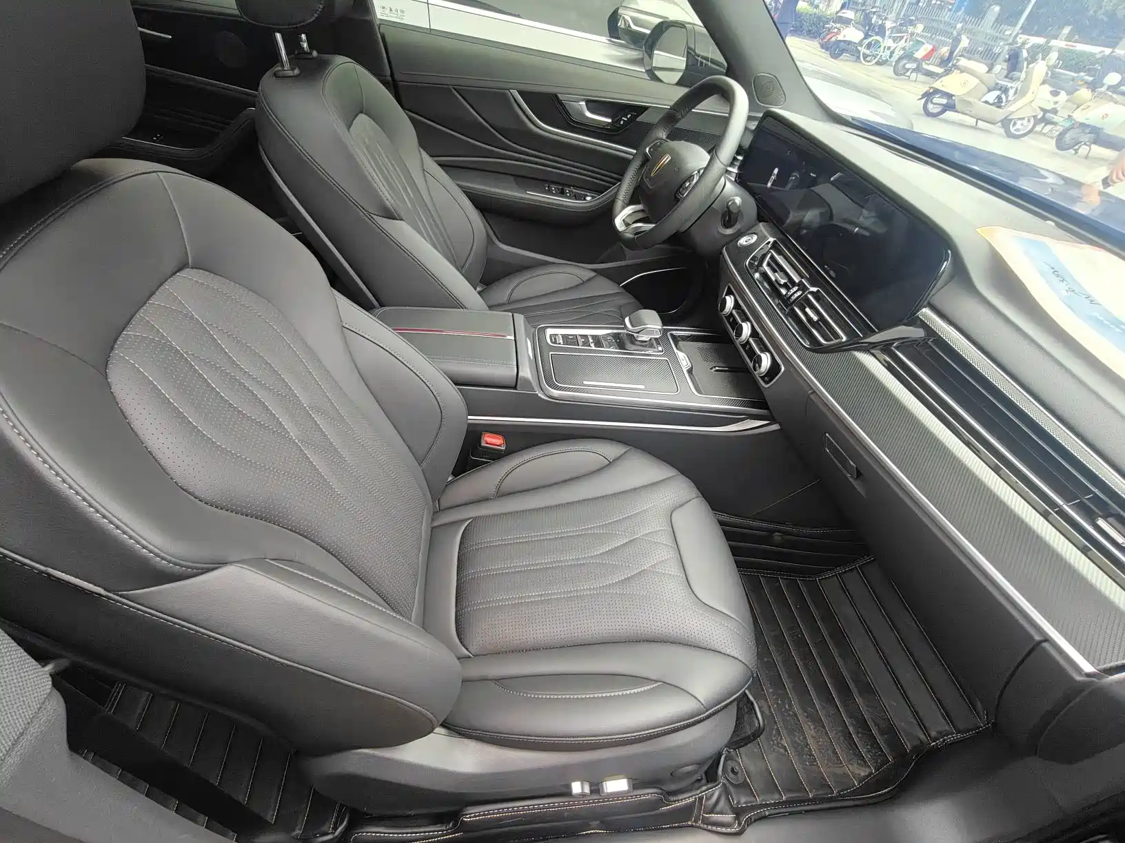 Фото 10 - Hongqi HS5