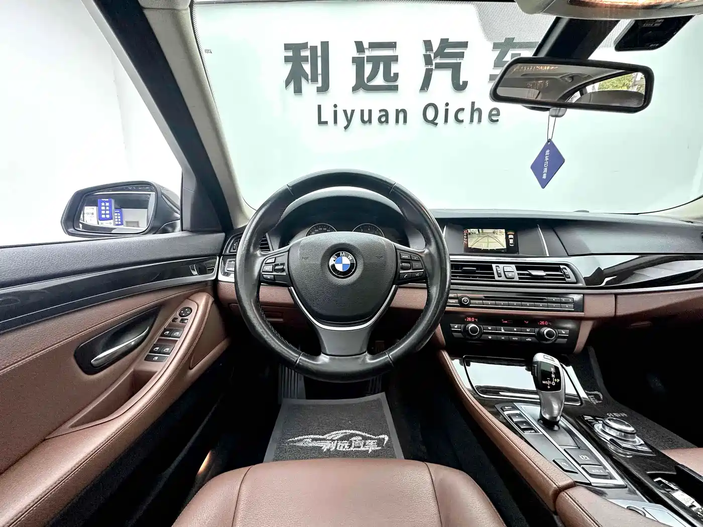 BMW 5 Series 2017 525Li Leading Edition фото 4