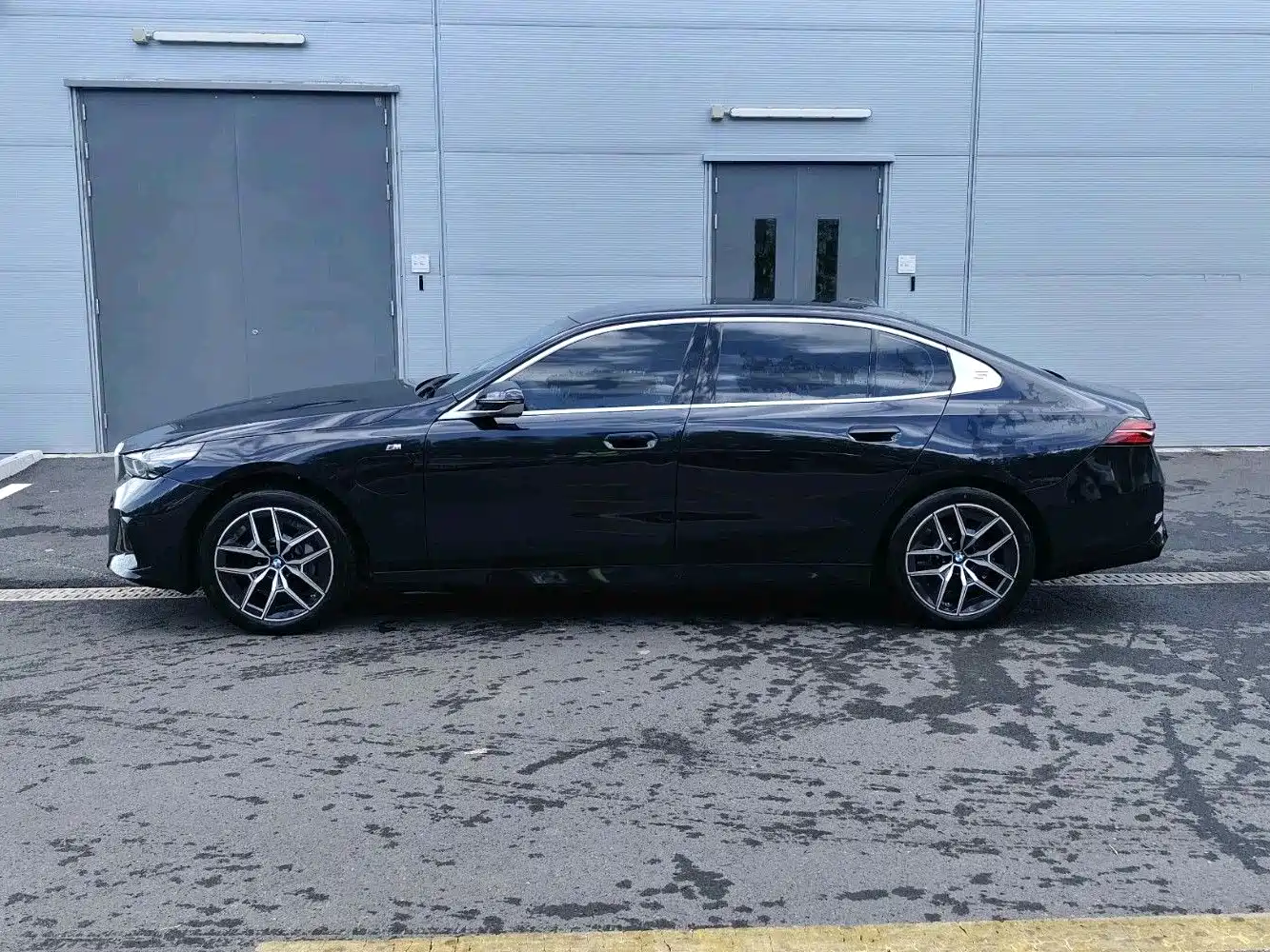 BMW i5 2026 2025 eDrive 35L M Sport Package
