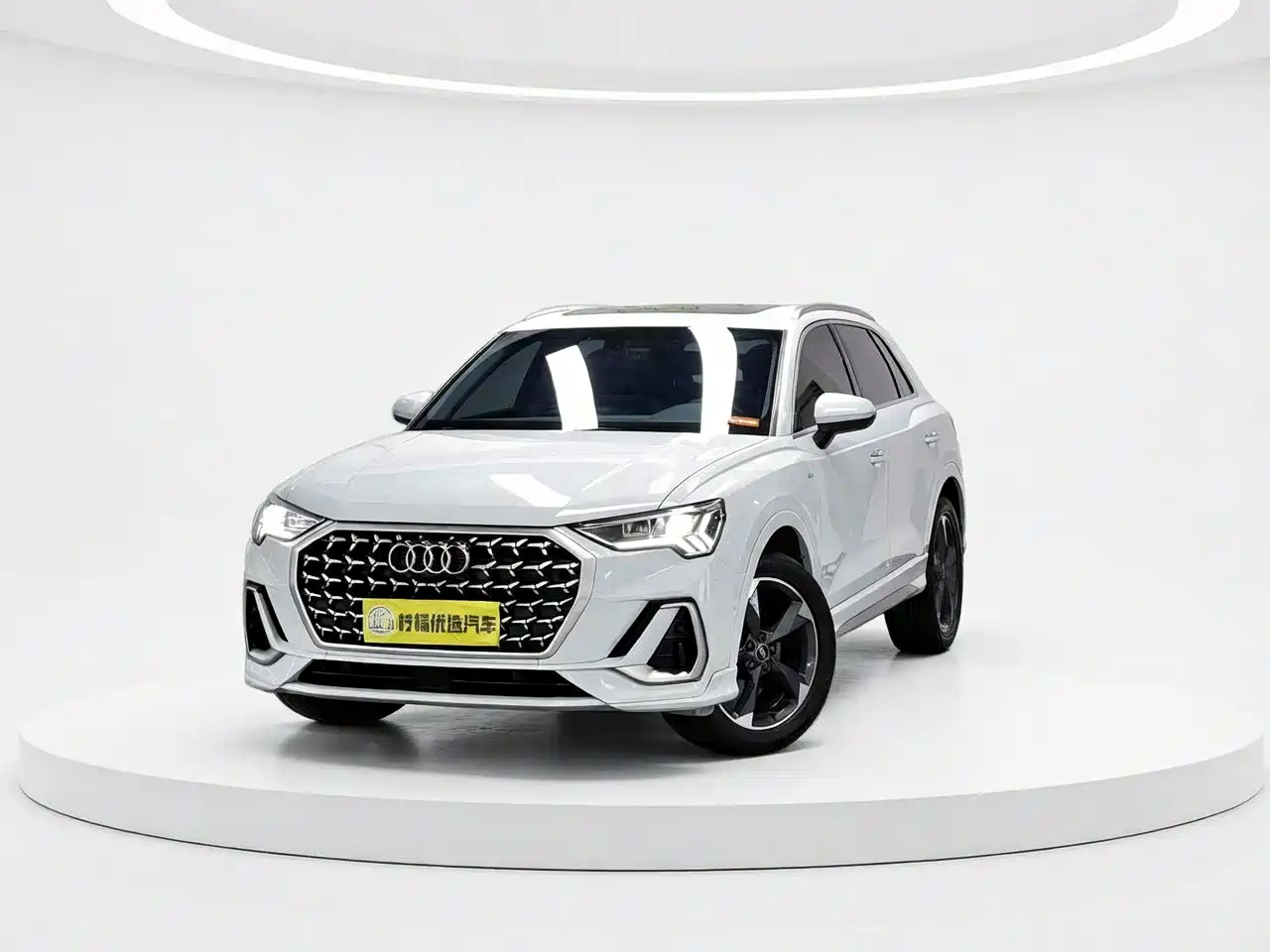 Audi Q3 2024 35 TFSI Fashion Sport