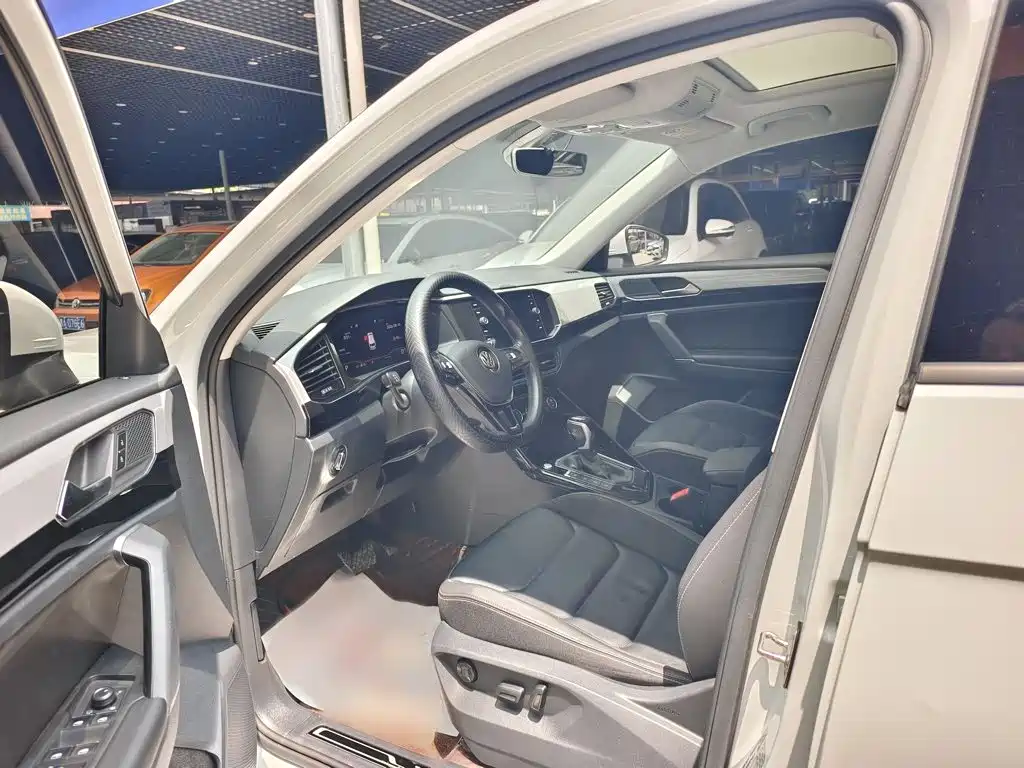 Volkswagen Tayron 2019 2019 330TSI 2WD Luxury China VI