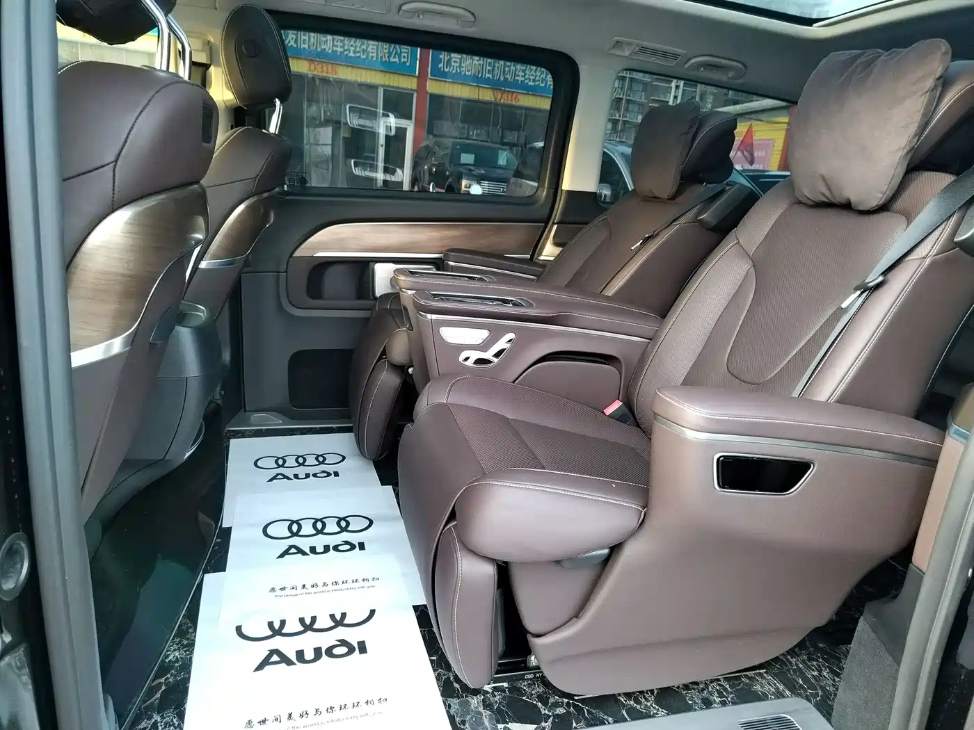 MERCEDES-BENZ V CLASS