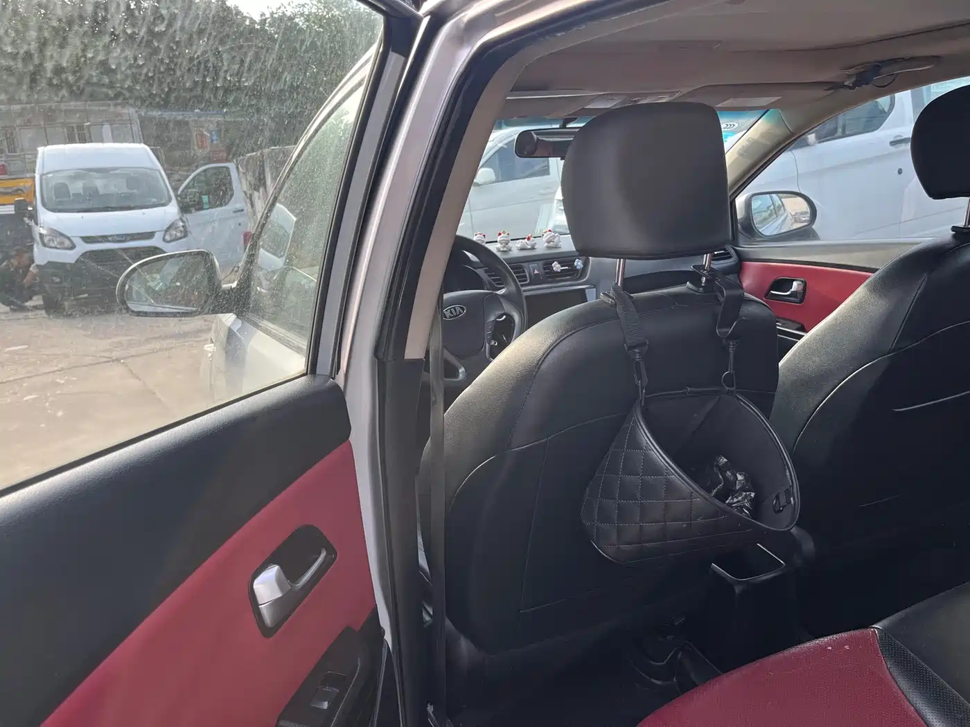Kia K2 2015 Hatchback 1.4L AT GLS Cool Edition фото 6