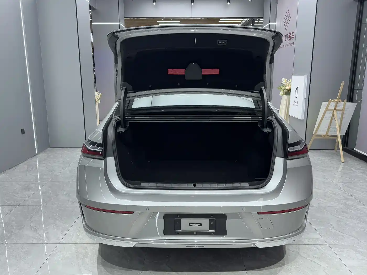 BMW i7 2023 eDrive50L Premium Luxury Package фото 23