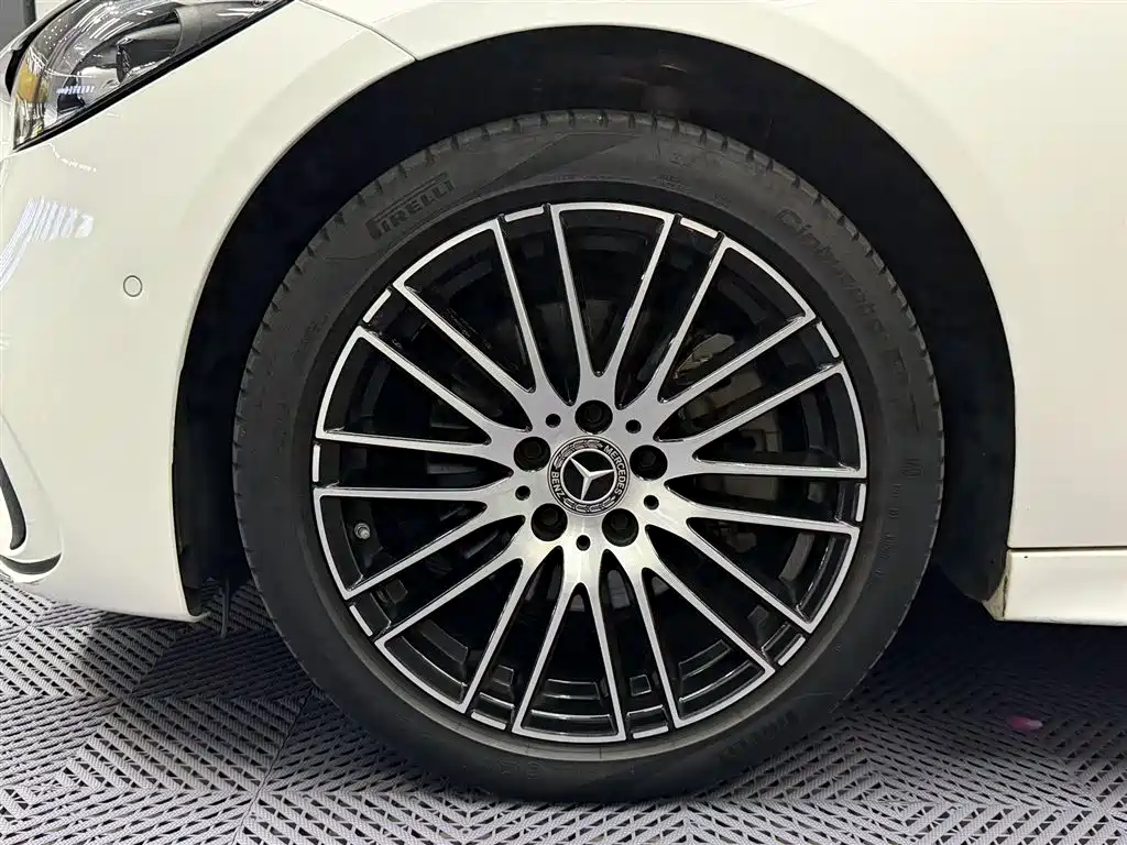 Mercedes-Benz C-Class 2023 Facelift C 200 L Sport Edition фото 7