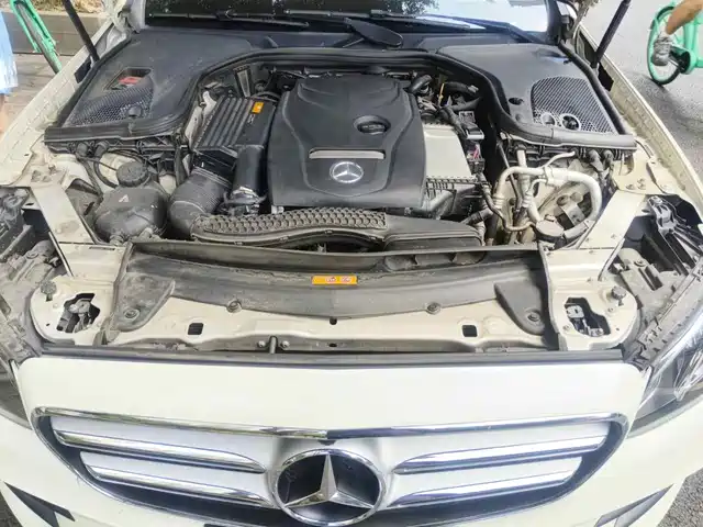Mercedes-Benz E-Class 2018 Facelift E 300 L Sport Luxury — фото 3