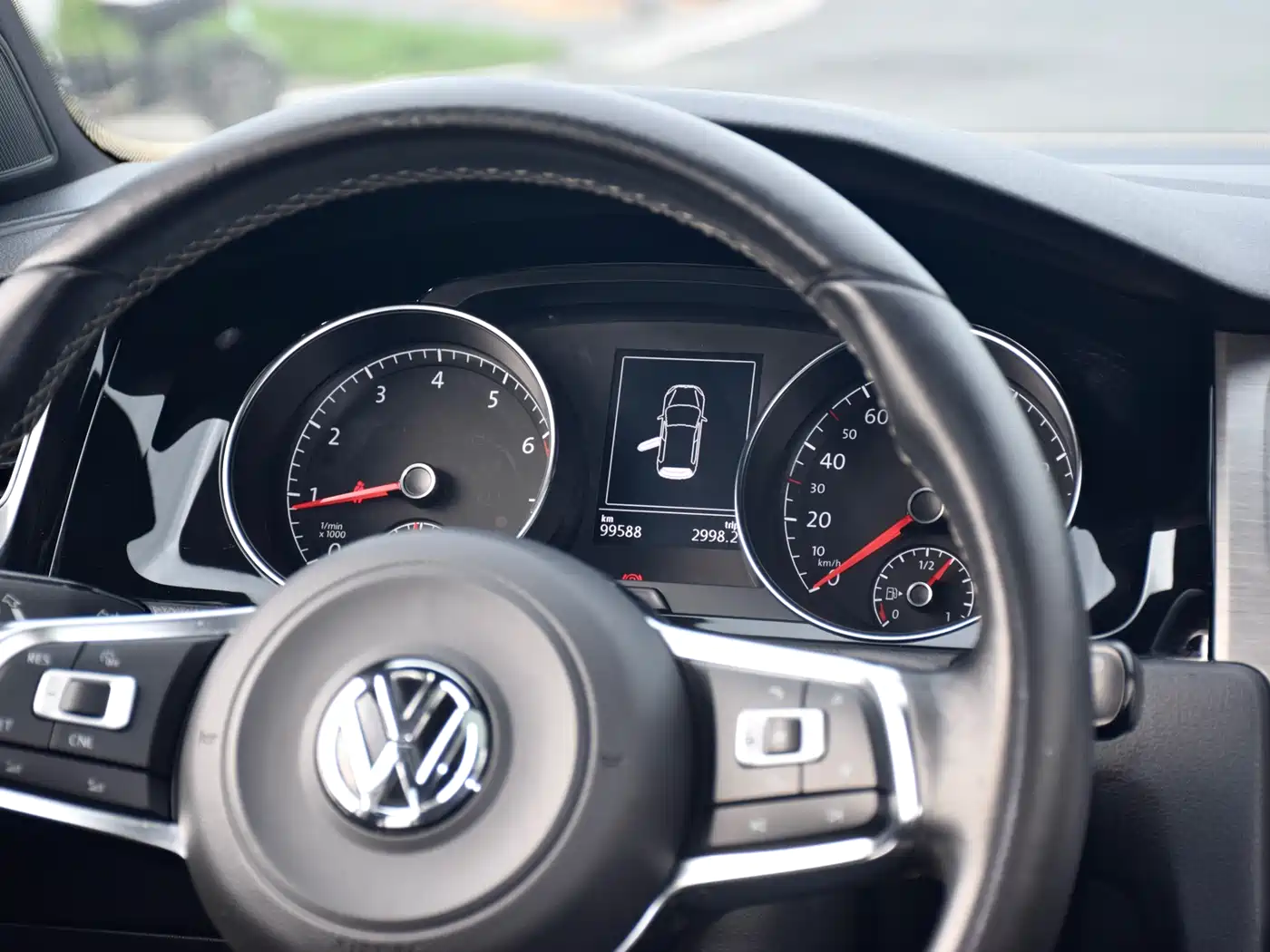 Volkswagen Golf 2016 1.4TSI Automatic R-Line фото 7
