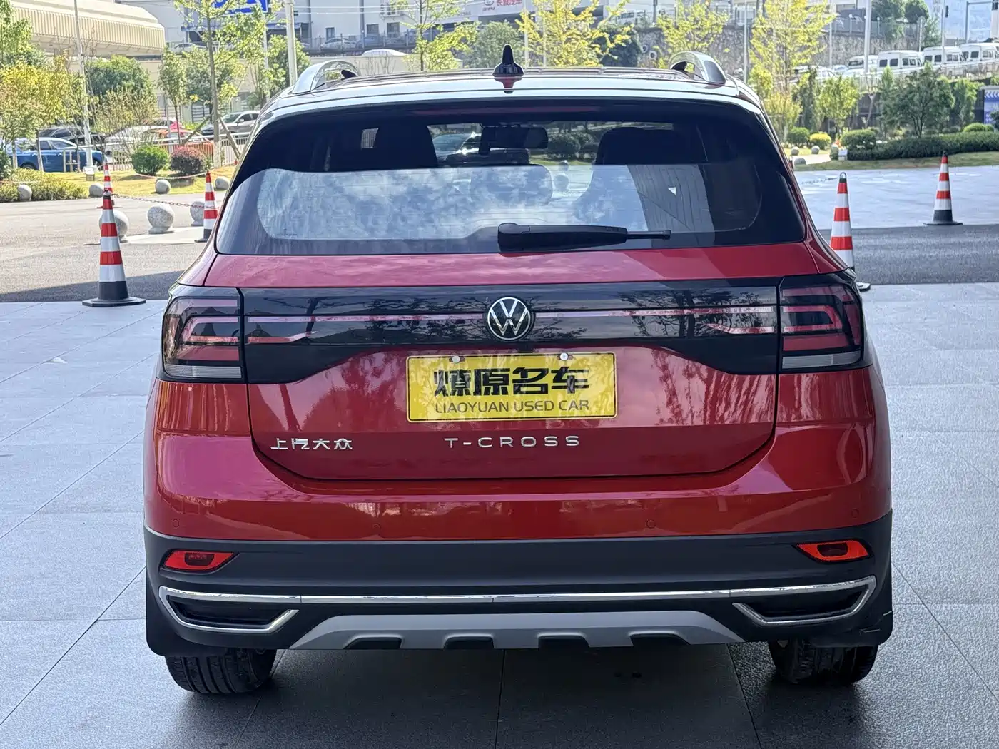 Photo 6 - Volkswagen T-Cross