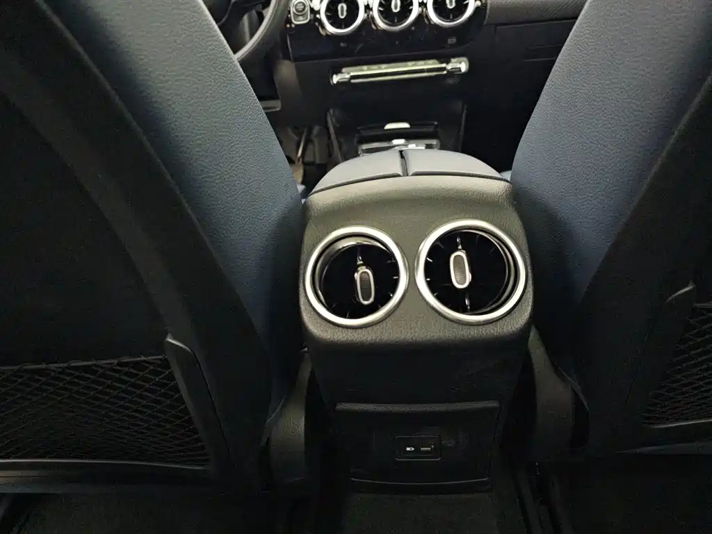 Mercedes-Benz A-Class 2021 Facelift A 180 L Sport Sedan фото 9