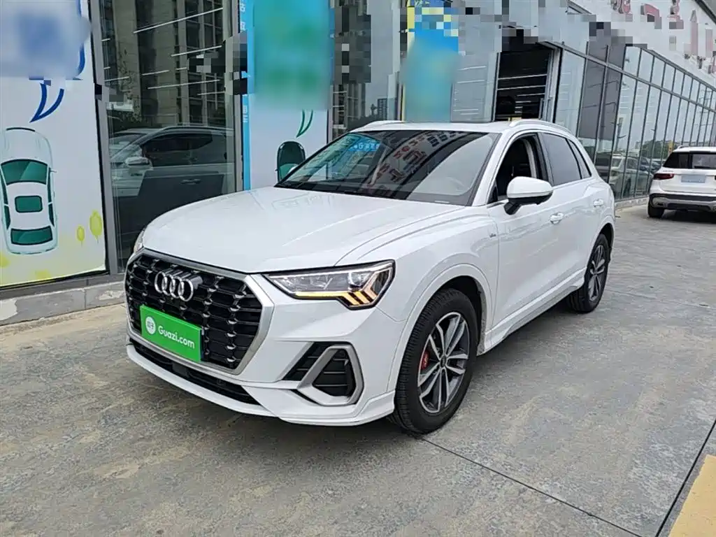 Audi Q3 2021 35 TFSI Progressive Sport