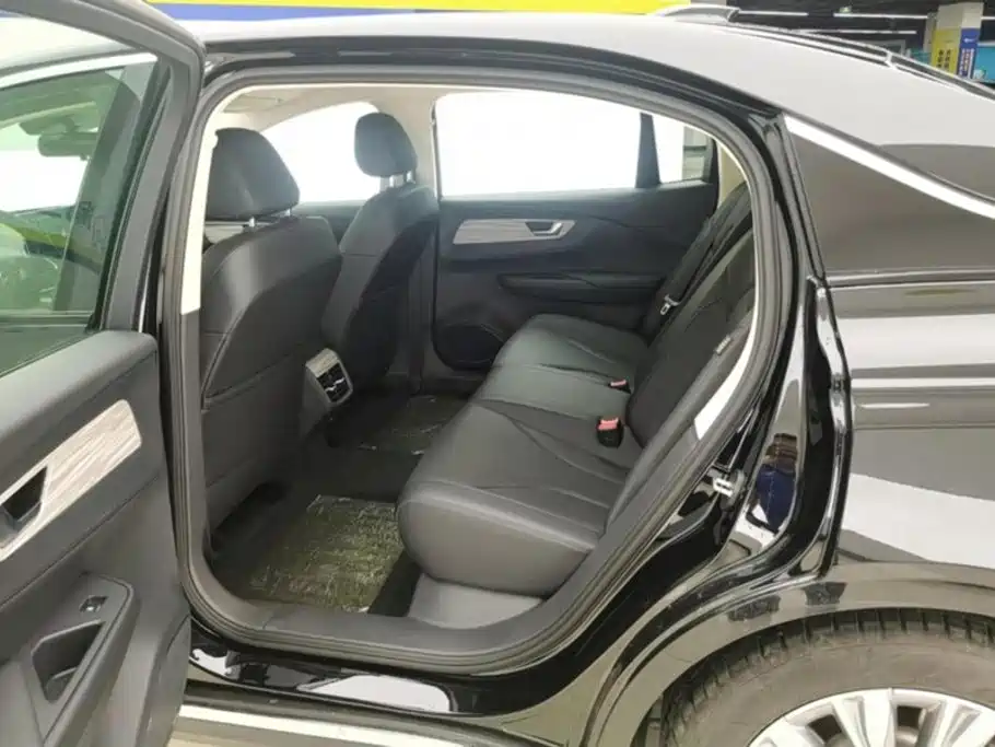 Hongqi E-QM5 2025 2024 500km Travel Edition