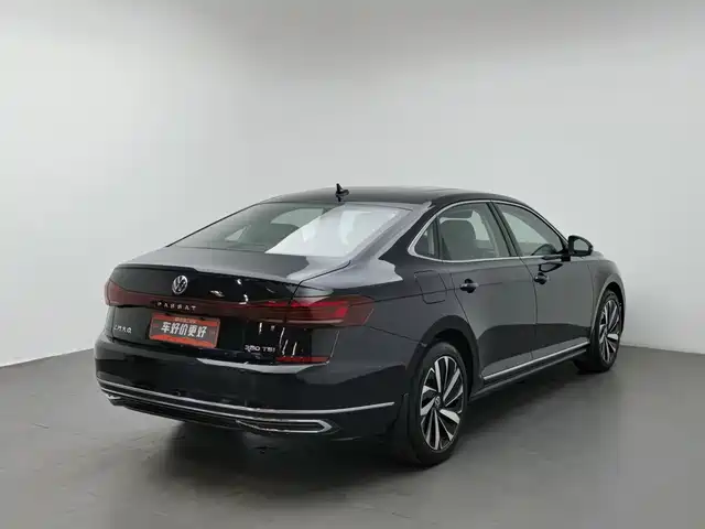 Volkswagen Passat 2025 Outstanding 380TSI Dragon Soaring Edition — фото 2