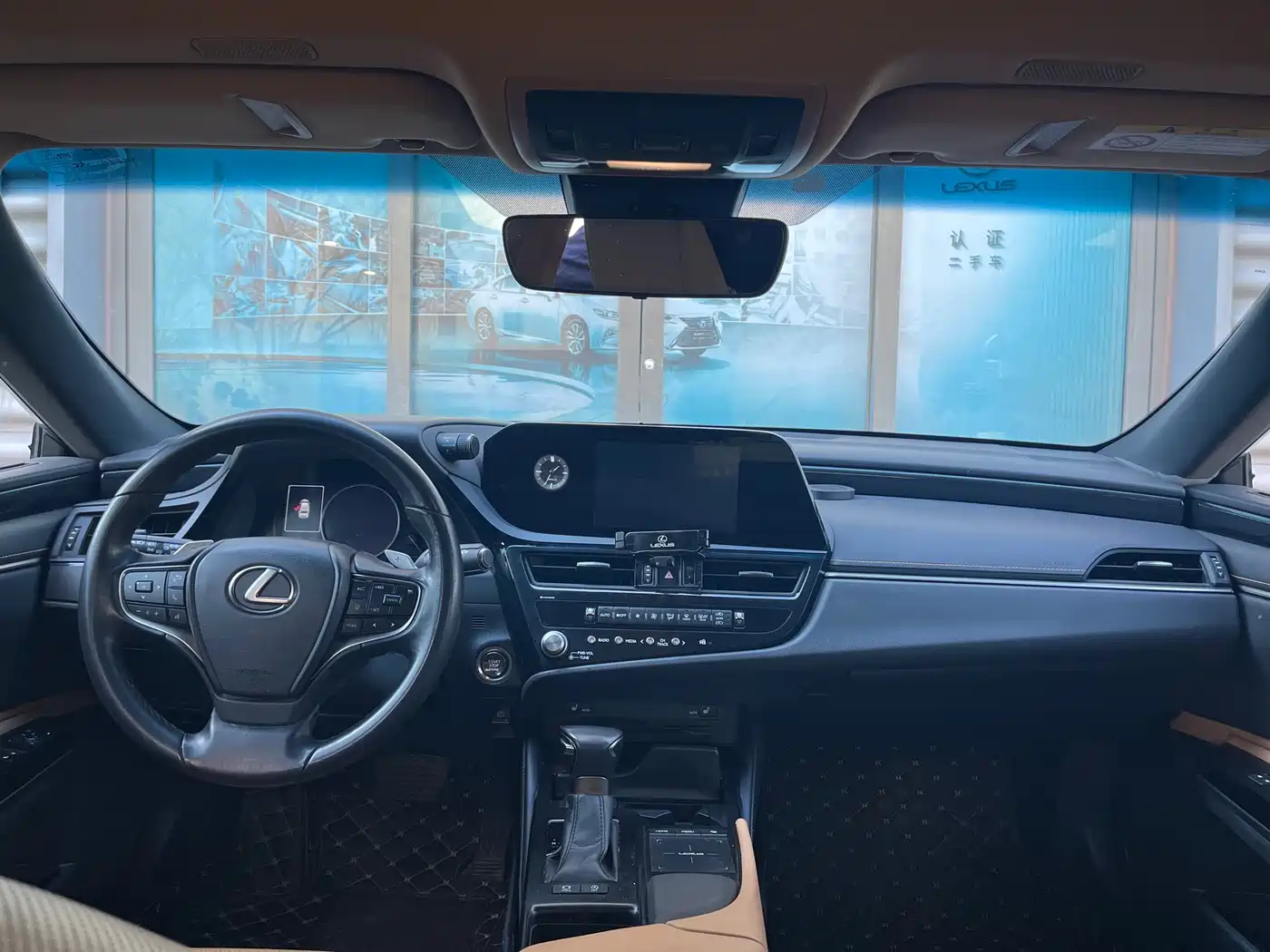 Lexus ES 2022 200 Excellence Edition фото 23