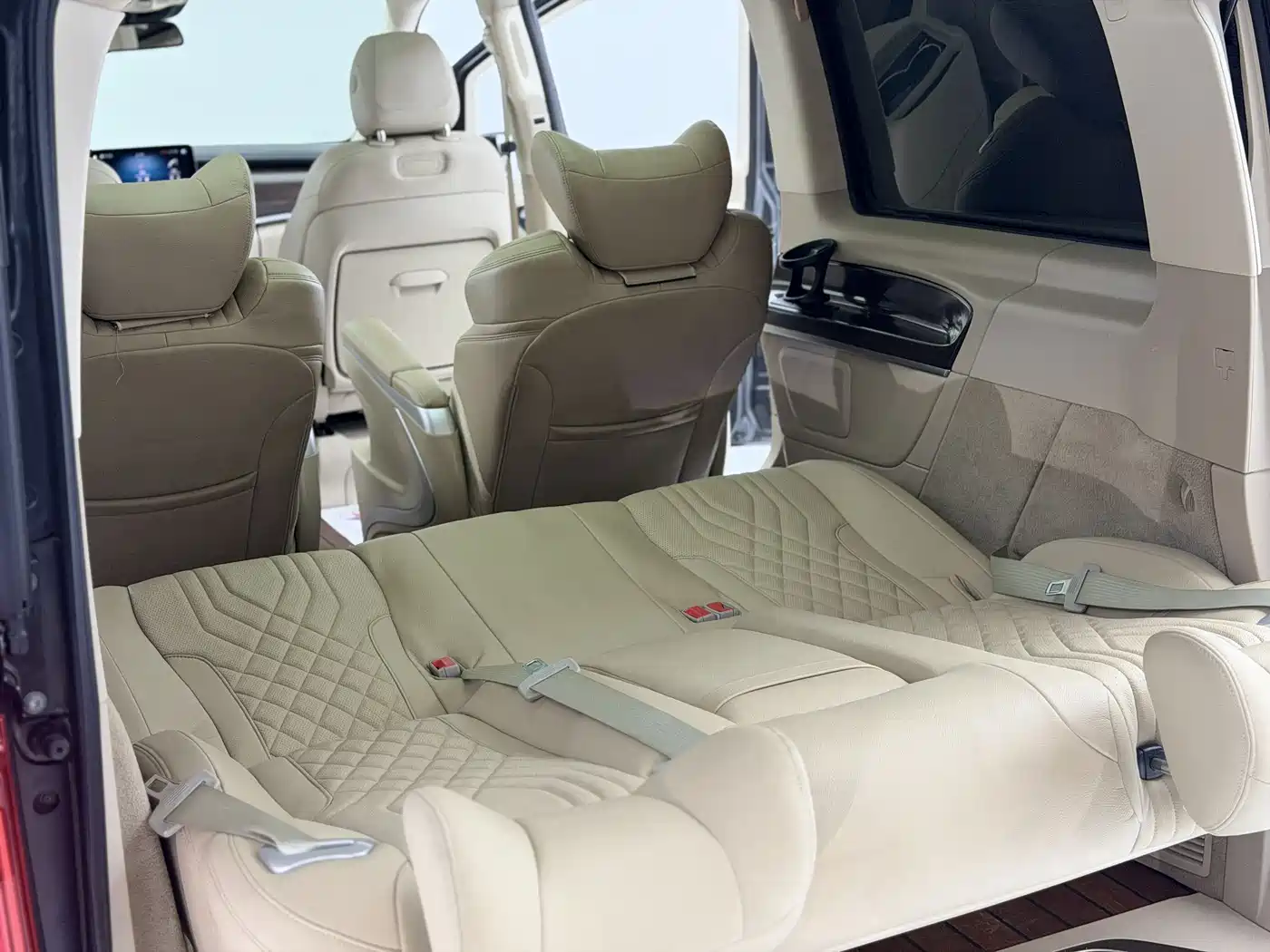 Mercedes-Benz V-Class 2021 V 260 Pilot Edition фото 16
