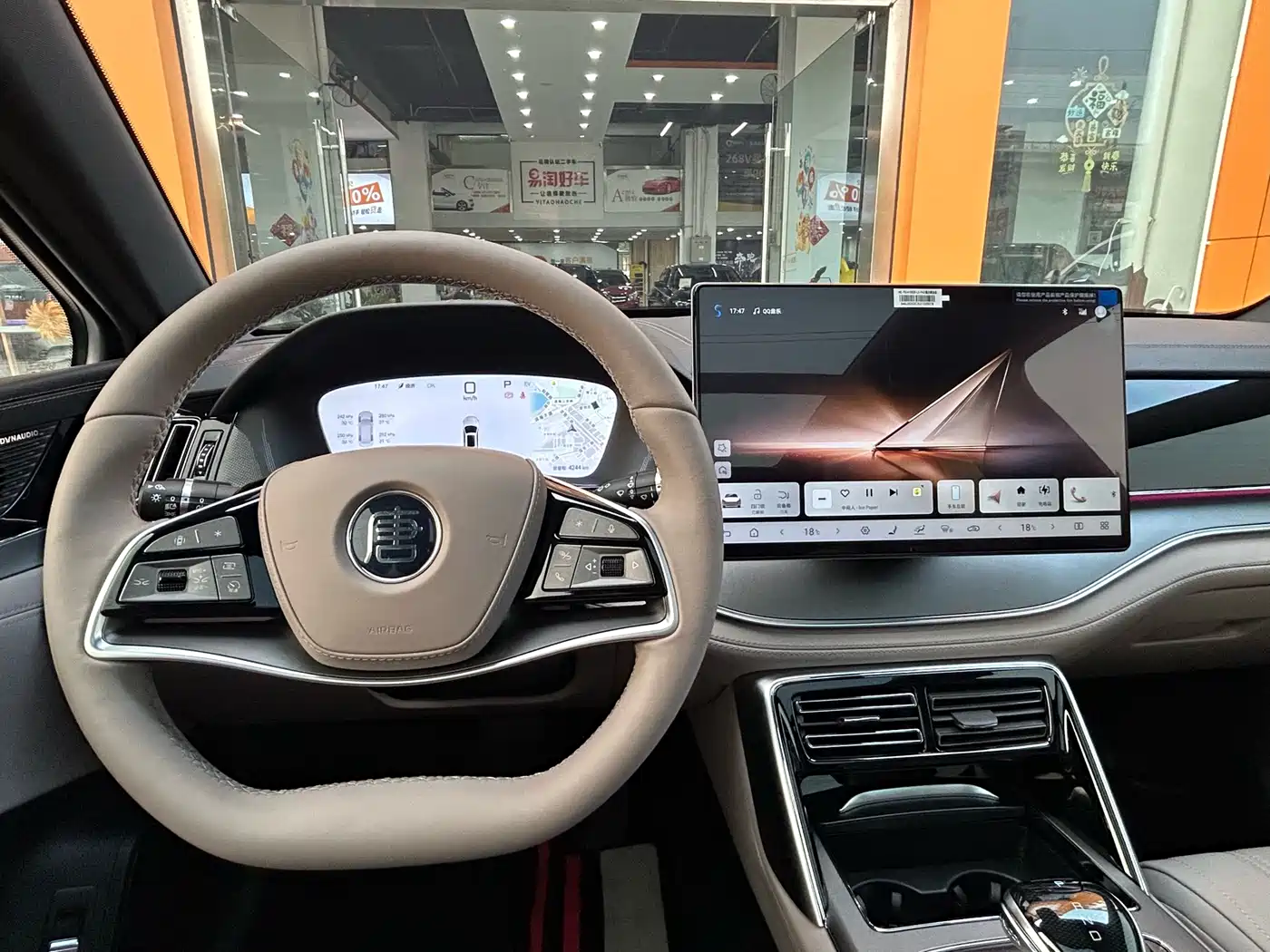 BYD Tang New Energy 2025 Smart Driving Edition DM-i 115KM Flagship фото 23