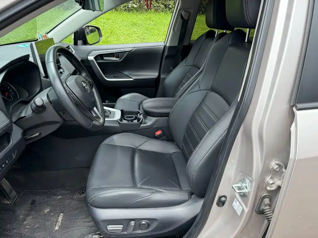 Toyota Wildlander 2023 2022 2.0L CVT 2WD Knight Edition