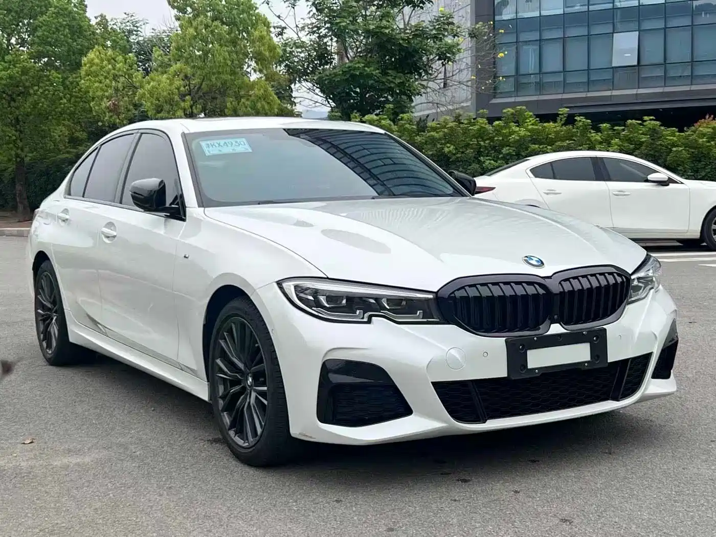 BMW 3 Series 2021 325i M Sport Night Edition фото 3
