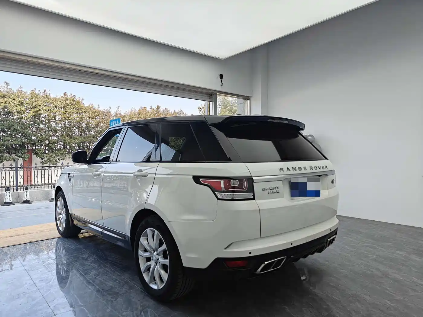 Land Rover Range Rover Sport 2014 3.0 SC V6 HSE фото 4