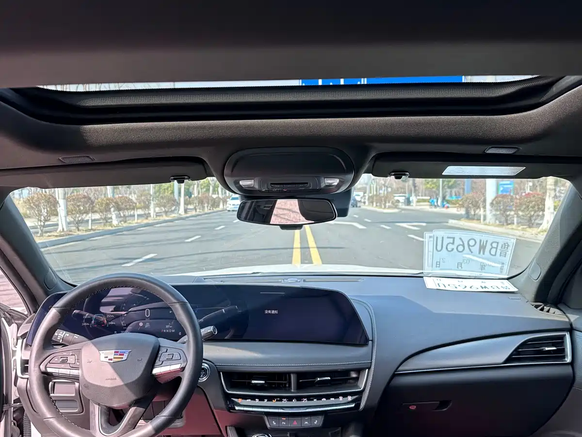 Cadillac CT5 2024 28T Luxury Model Pro фото 7